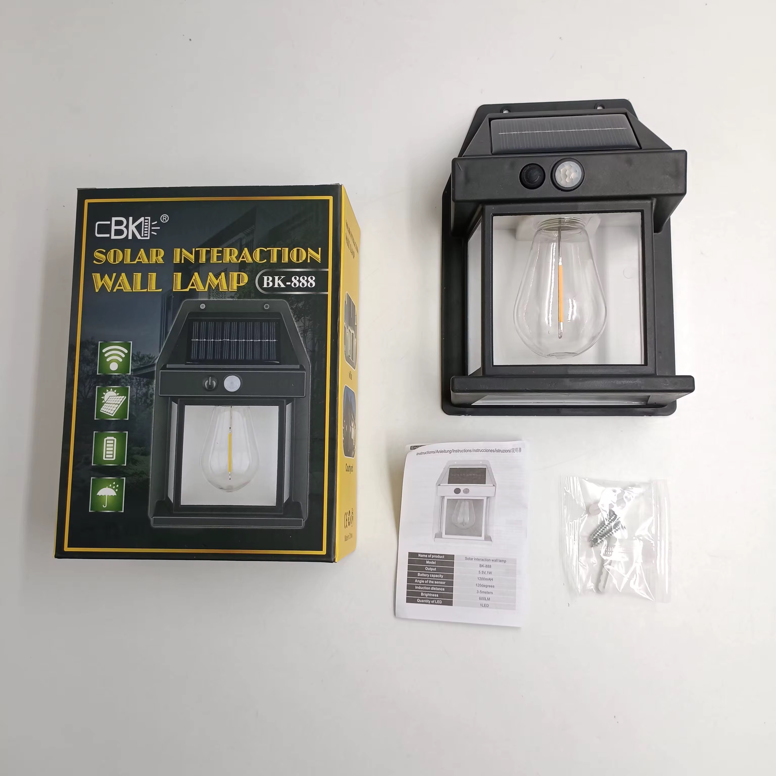 Lampa Led solara CB 888 cu senzor de lumina pentru perete putere 3W Negru - Cumpără online | NePlace Moldova